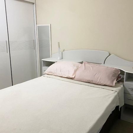 Apartamento Quadra Da Praia De Copacabana Рио-де-Жанейро Экстерьер фото